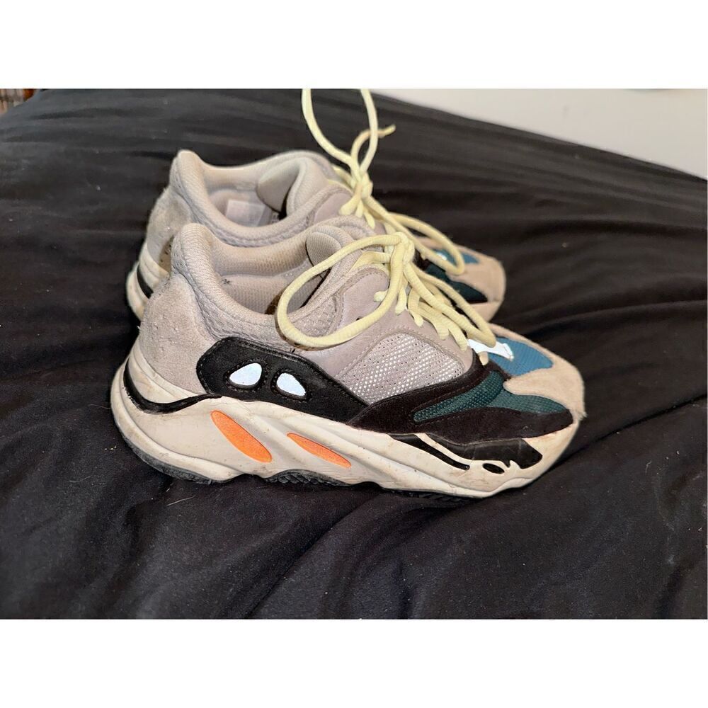 US SIZE 5.5 Yeezys adidas Yeezy boost 700 low wave runner